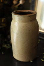 Load image into Gallery viewer, Primitive American Crock