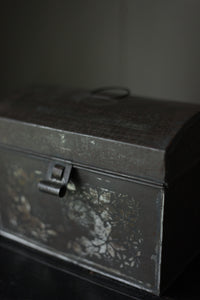 19th Century Metalware Tole Painted Tin Box